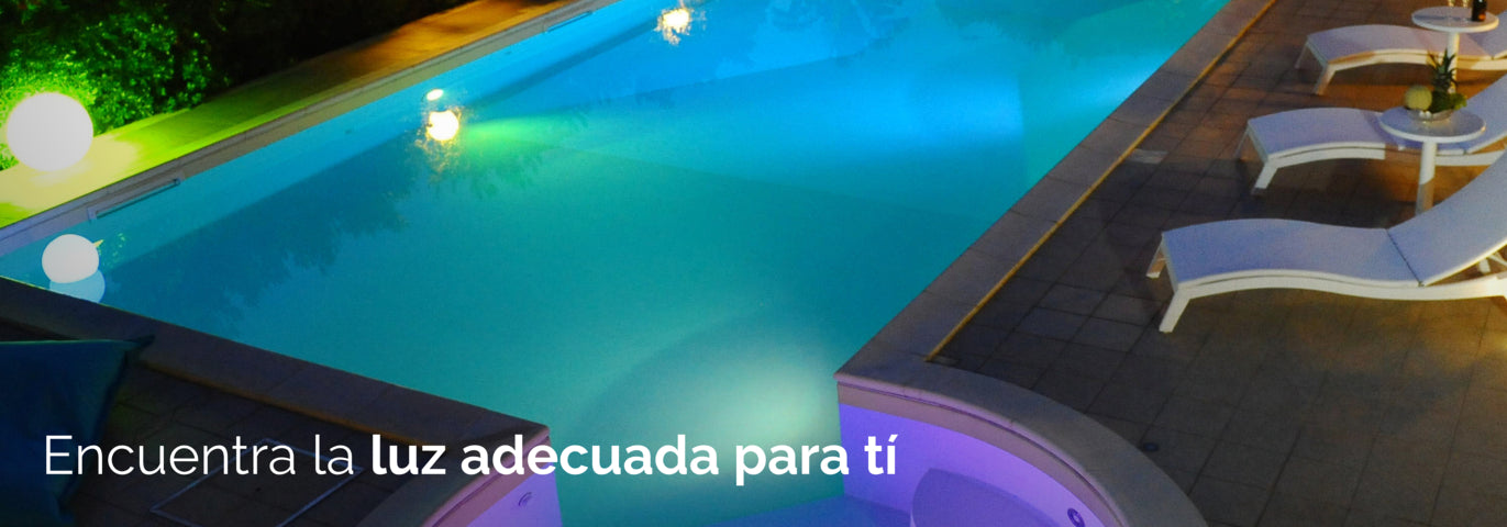 Luz LED sumergible para piscina moderna