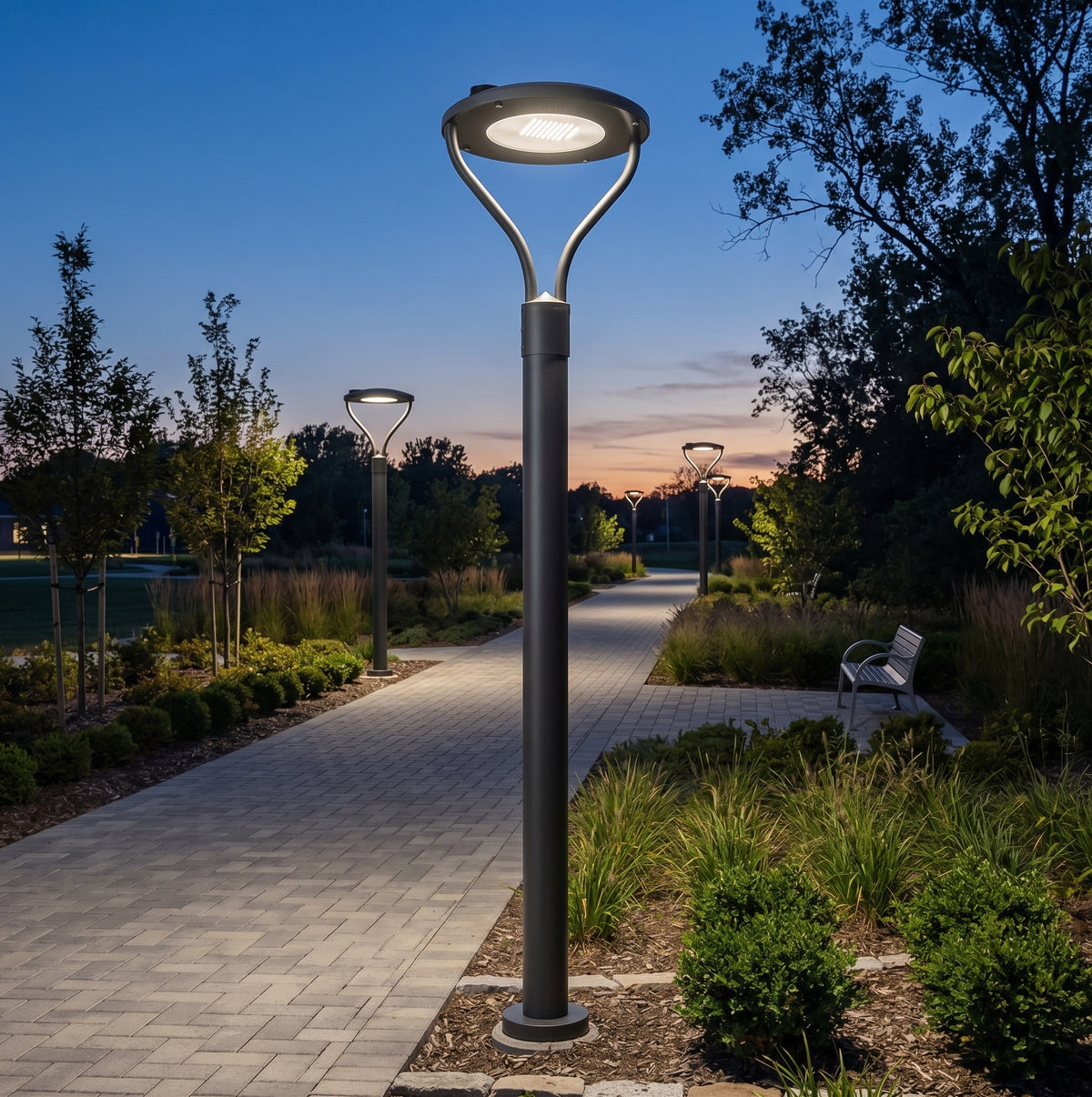 Lámpara LED para Parques 60W Programable | Fotocelda y Protección 10kV